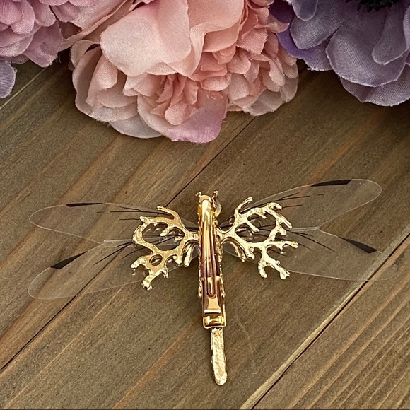 Bohemian Beautiful Gold Dragonfly Hair Clips - Picture 15 of 16